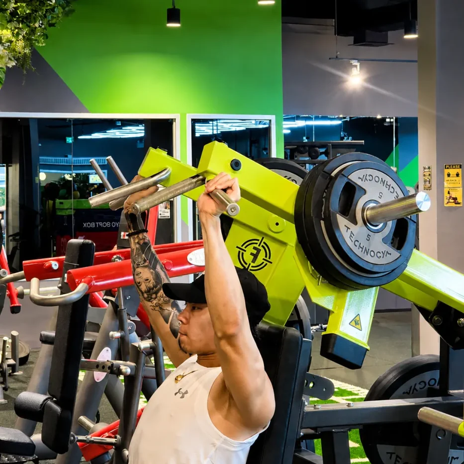 bodybuilder-gym-bangkok